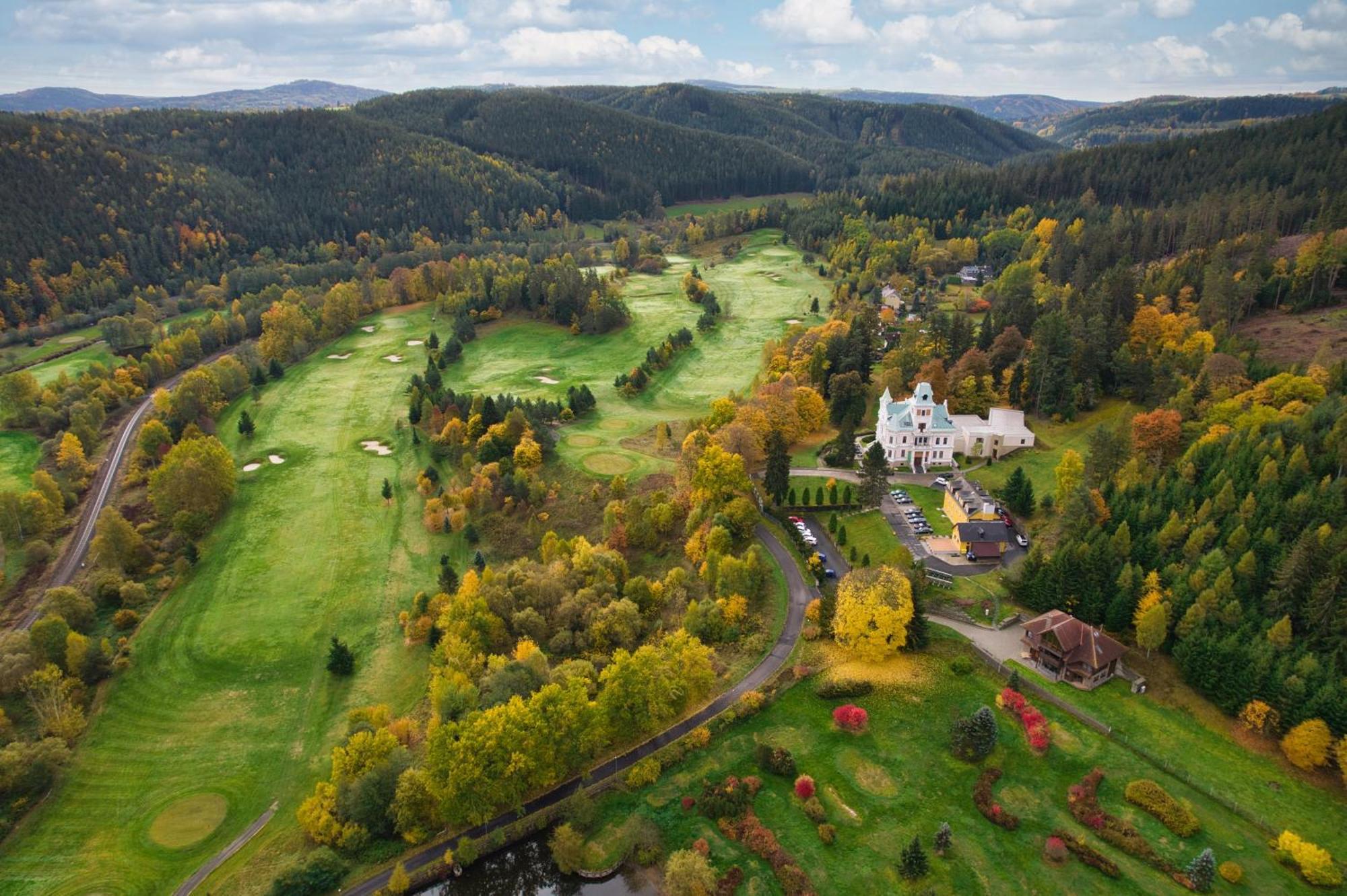 Hotel Chateau Cihelny Карлові Вари Екстер'єр фото