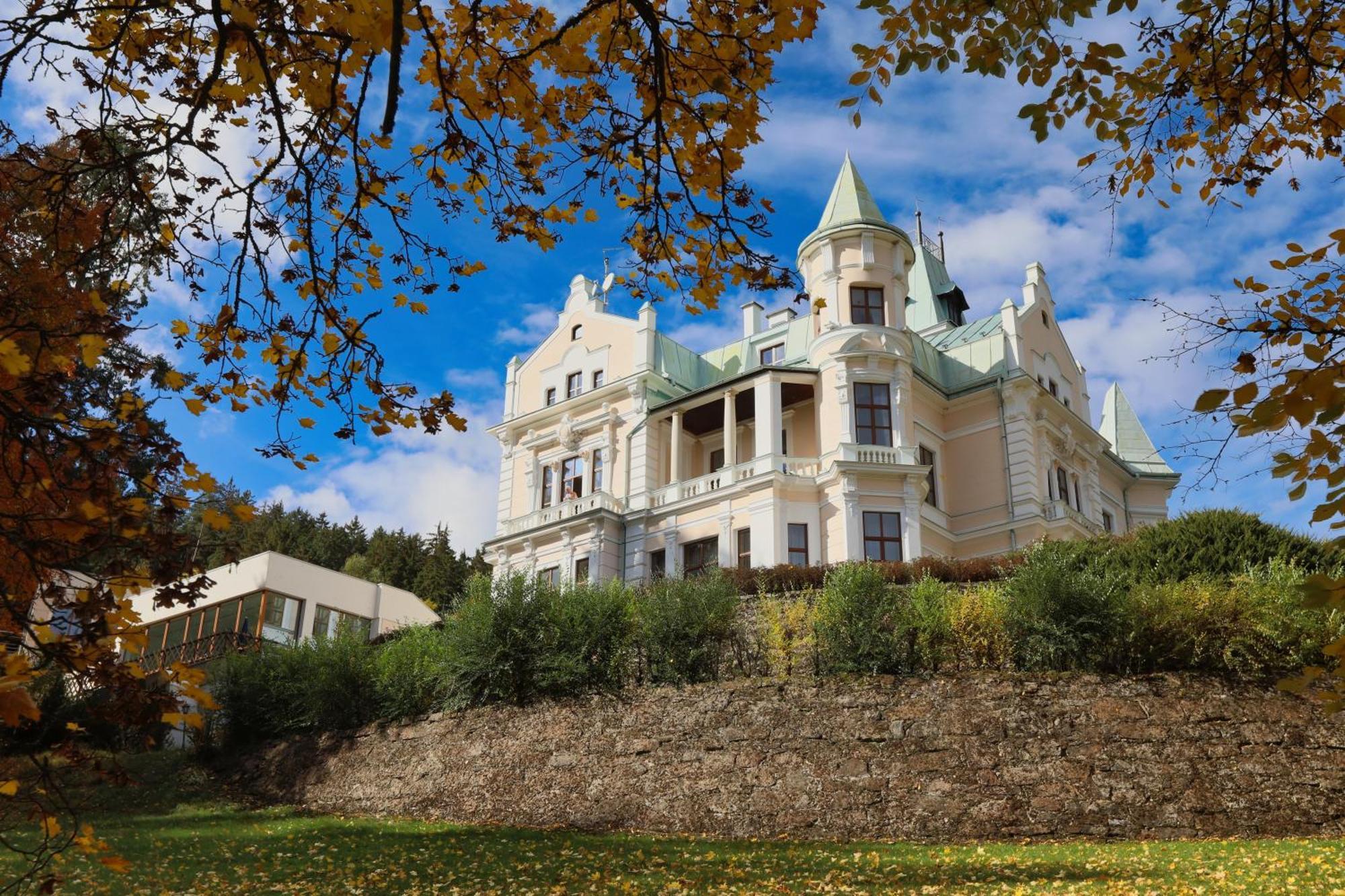 Hotel Chateau Cihelny Карлові Вари Екстер'єр фото